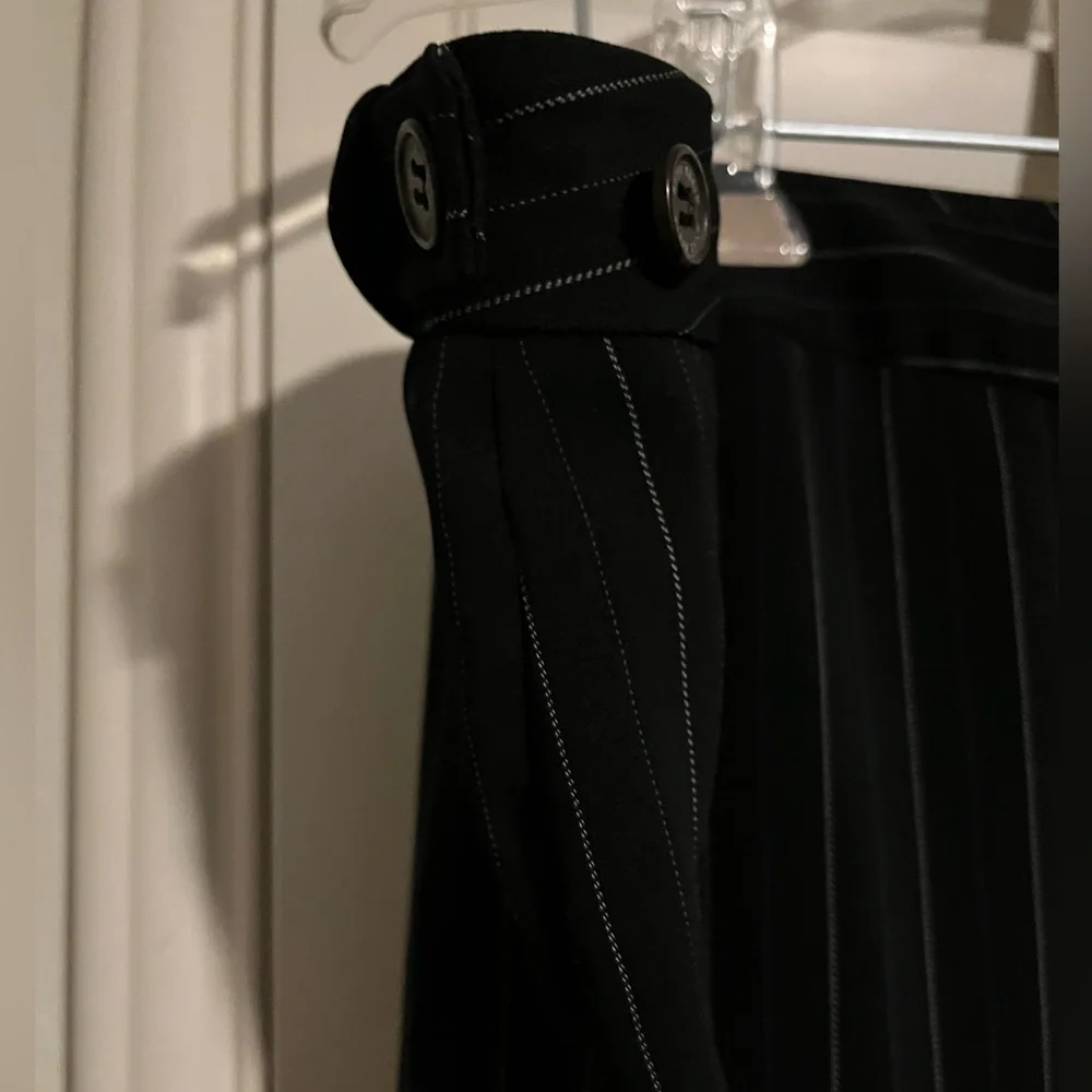 ANNE KLEIN - Pant Suit. Black Pinstripe Blazer and Pants. - Picture 9 of 15